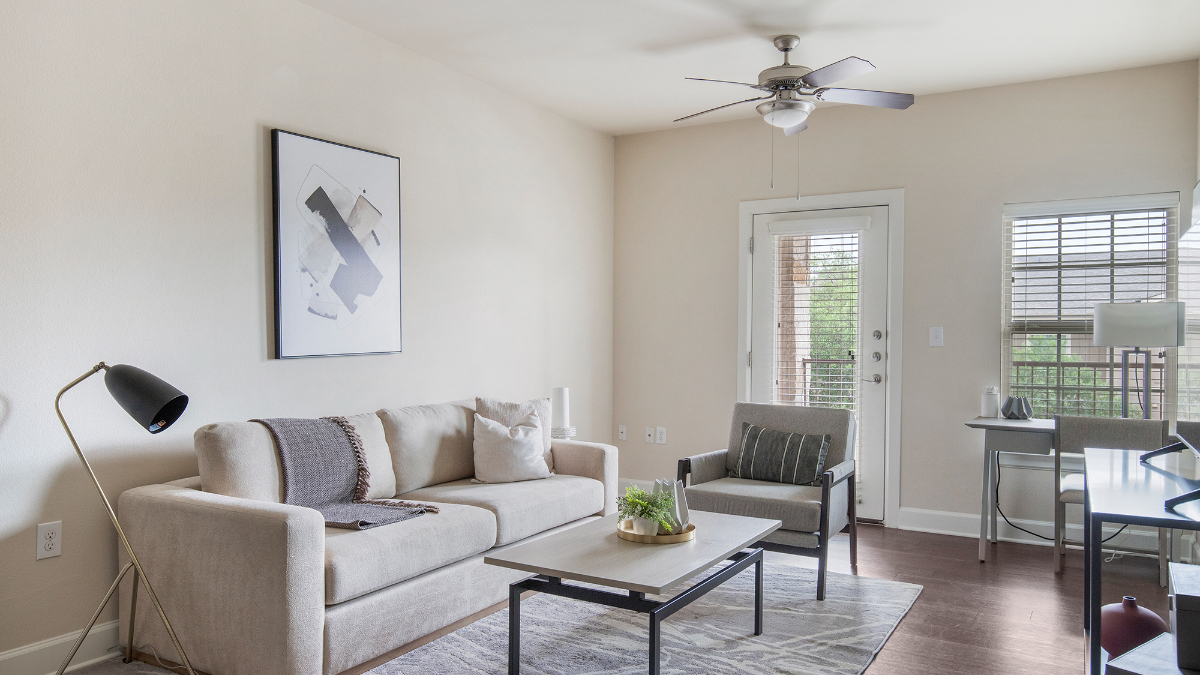 Landing Furnished Apartment at Mission Hill - 1036