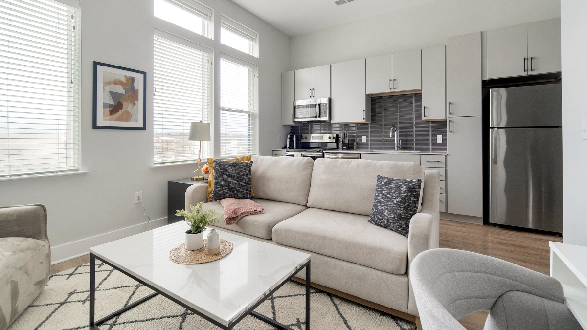 Landing Furnished Apartment at Foster on the Park - 615