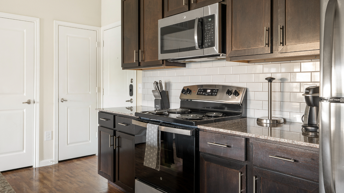 Landing Furnished Apartment at Bridge at Southpark Meadows - 622 - Photo 9