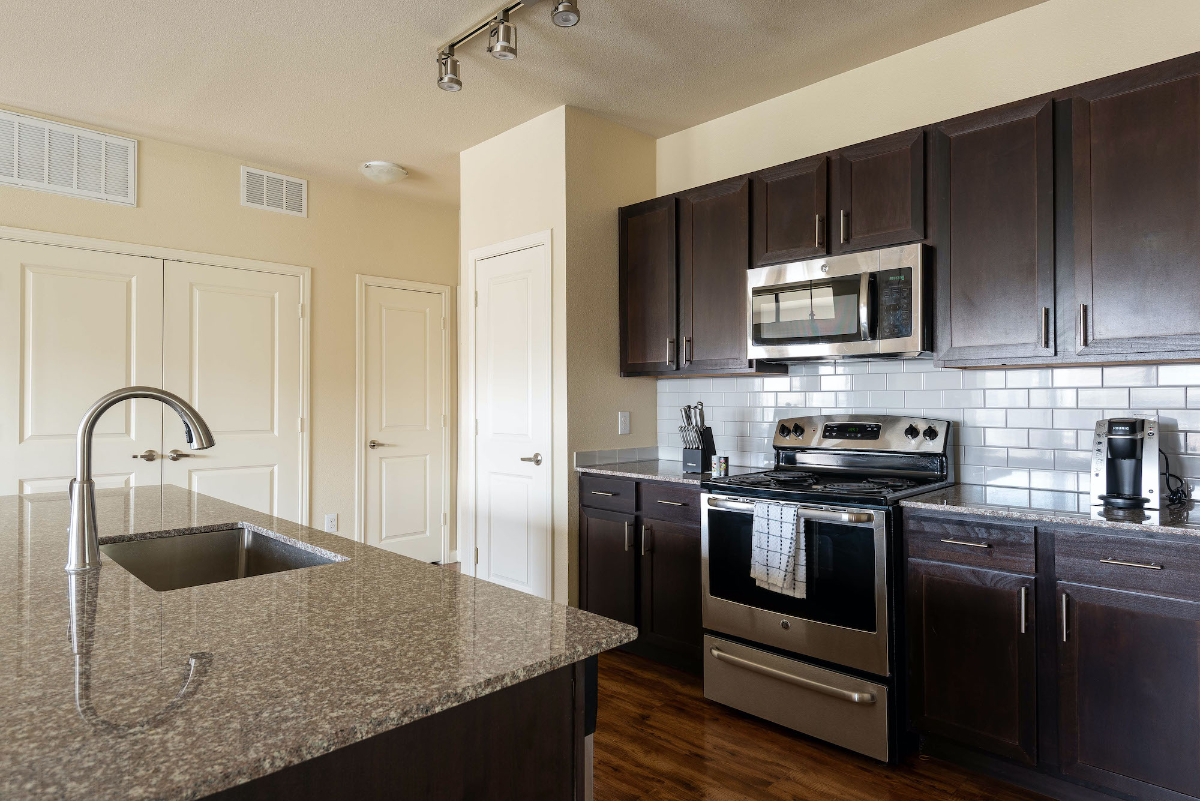 Landing Furnished Apartment at Bridge at Southpark Meadows - 622 - Photo 7