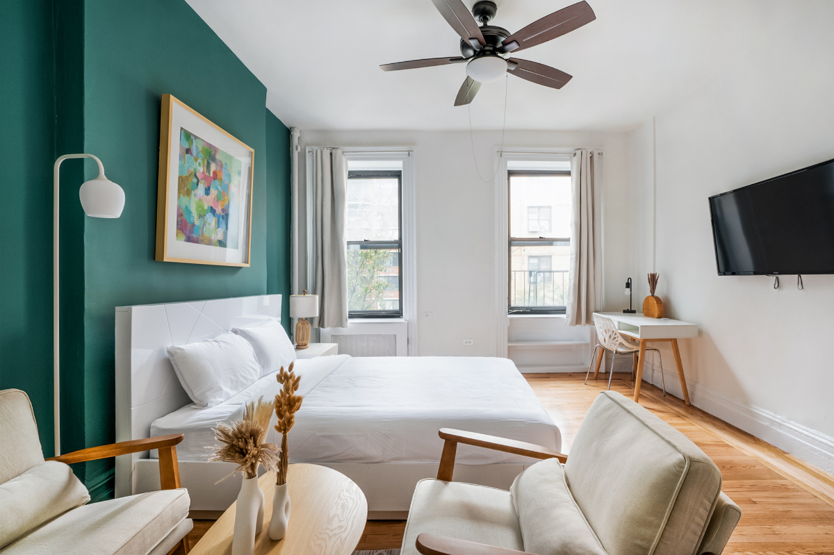 Trendy and Modern Studio on the Upper East Side in Manhattan - Photo 2