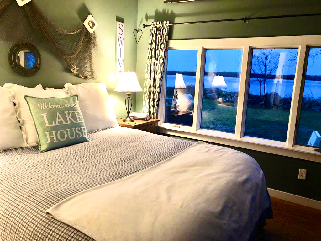 Lakefront luxury - Photo 1