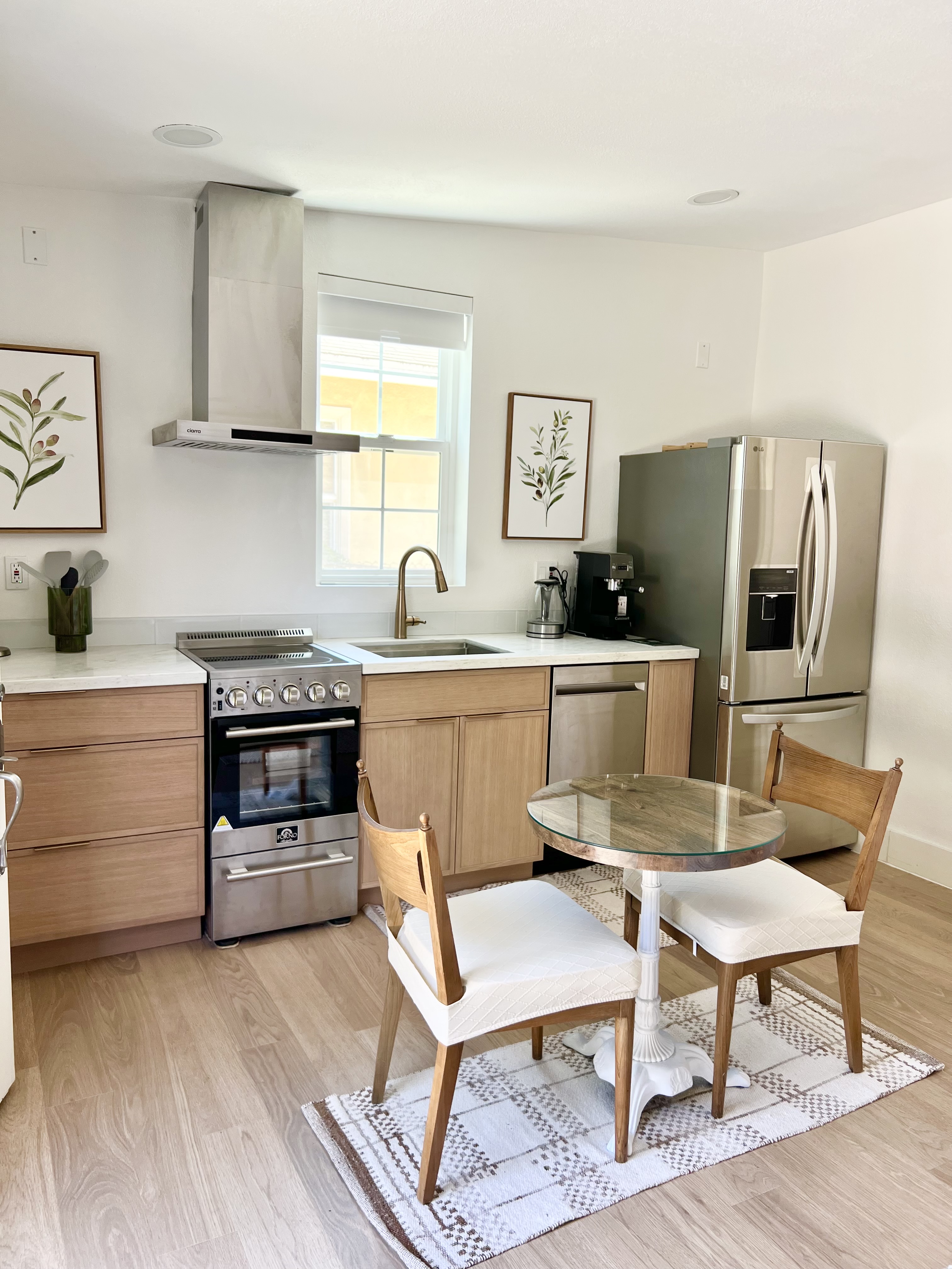 1 bedroom/1 bath STUDIO - Photo 1