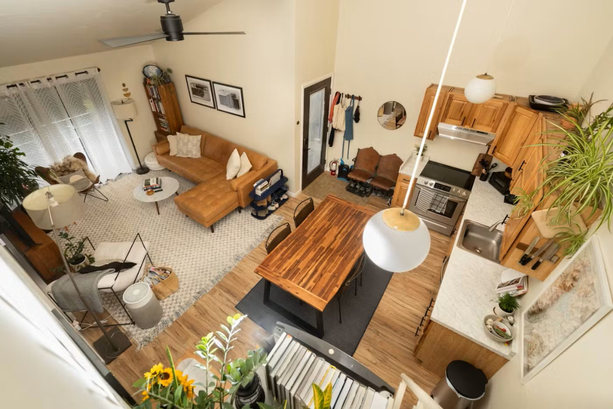 2 Bedroom Condo Close to Town Square - Photo 1