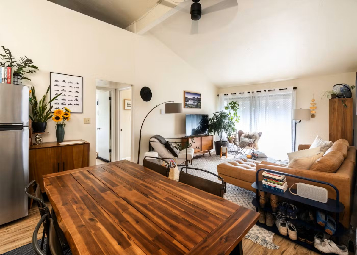 2 Bedroom Condo Close to Town Square - Photo 5