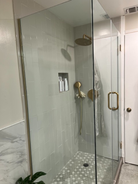 Gorgeous/Renovated 2 Bd/2bath House- Big Updated Yard - Photo 5