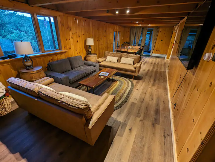 Spacious Country Home with Spectacular Views - Photo 10