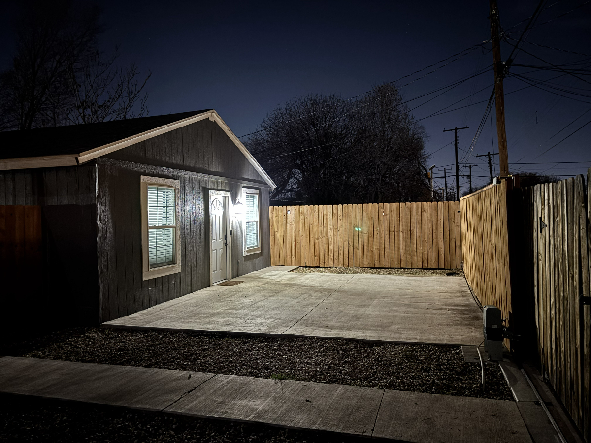 MEDICAL DISTRICT- Entire Home, 1 bed / 1 bath - Photo 9