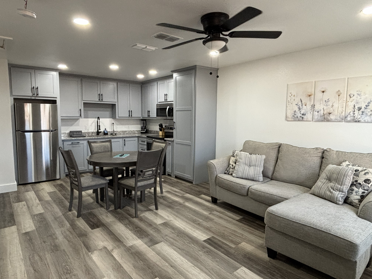 MEDICAL DISTRICT- Entire Home, 1 bed / 1 bath - Photo 2