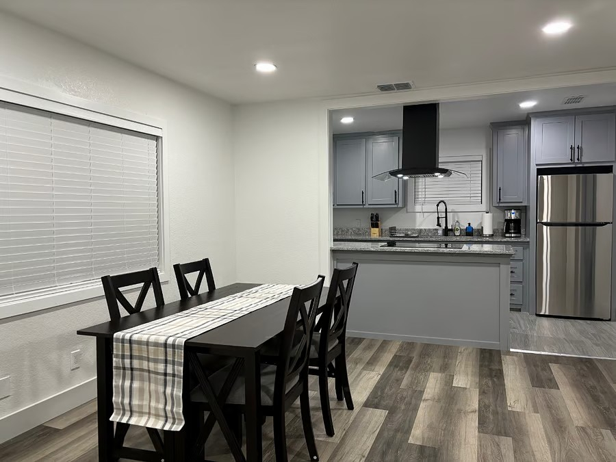 MEDICAL DISTRICT- Entire Home, 1 bed / 1 bath - Photo 11