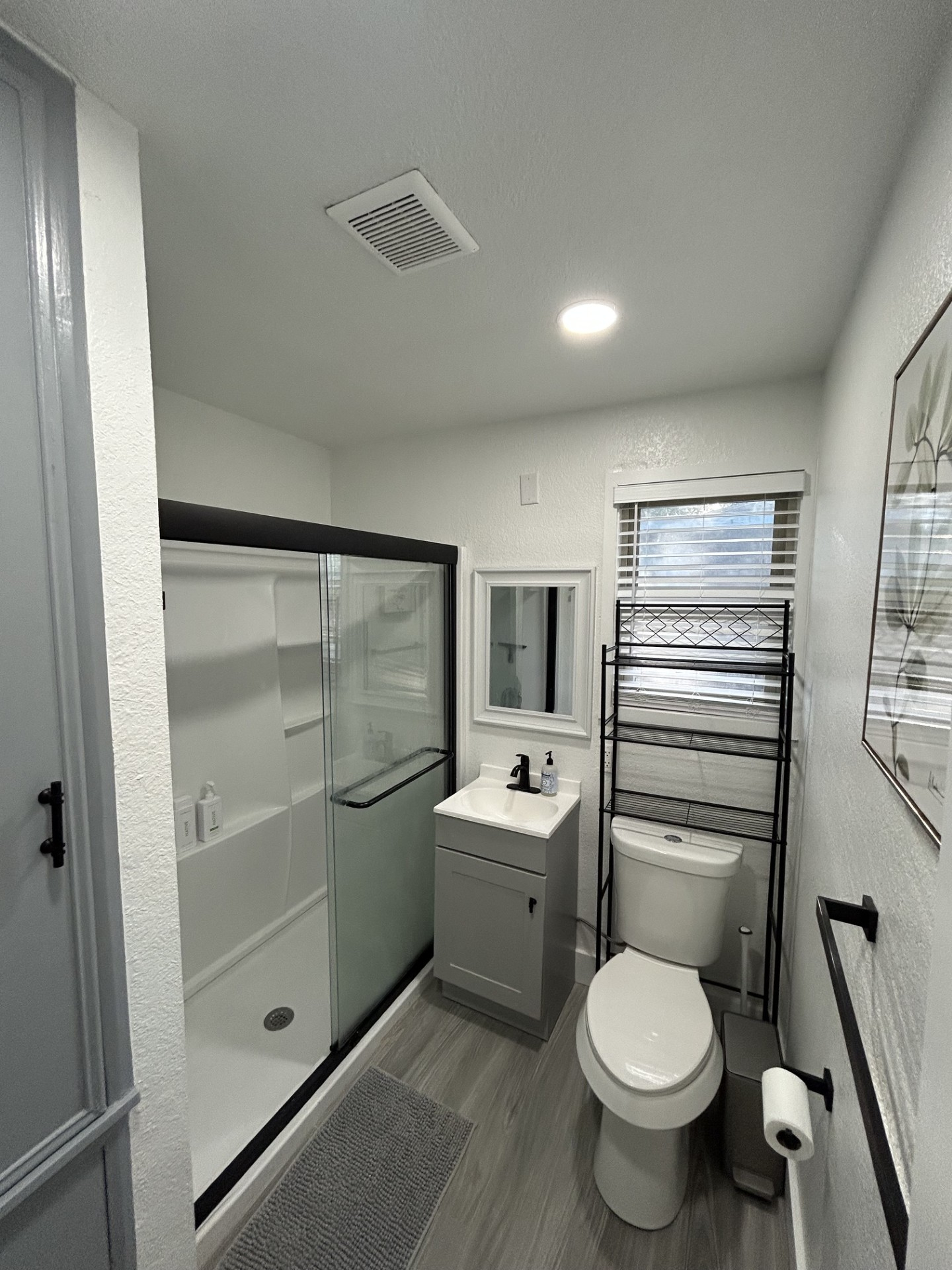 MEDICAL DISTRICT- Entire Home, 1 bed / 1 bath - Photo 5