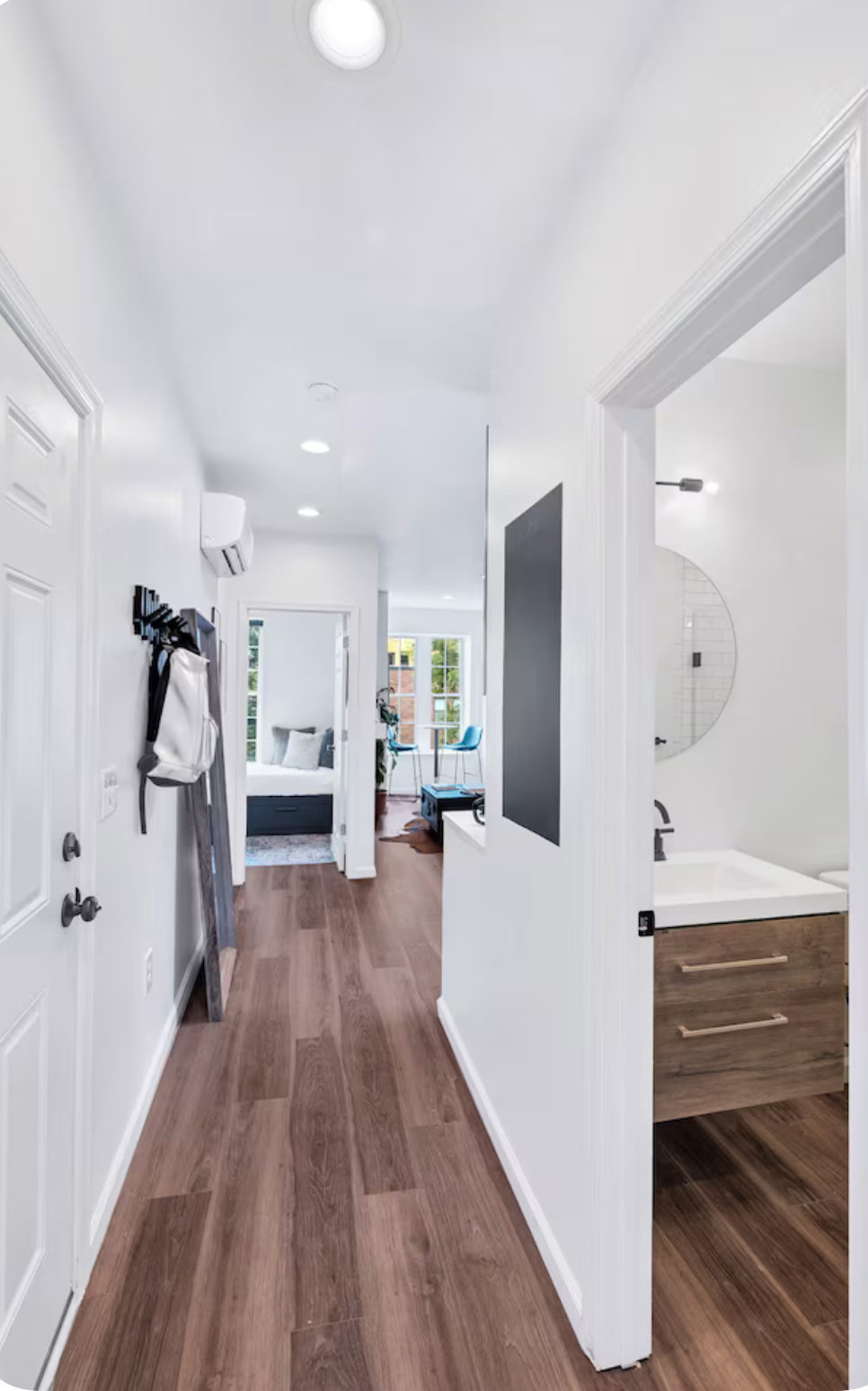 Upscale Bohemian Vibes in the Heart of Shaw - Photo 5