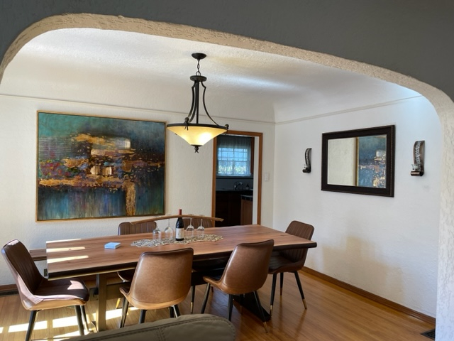 Classy 3BR 2BA Home in Ventura - Fully Furnished Spanish Home - Photo 4