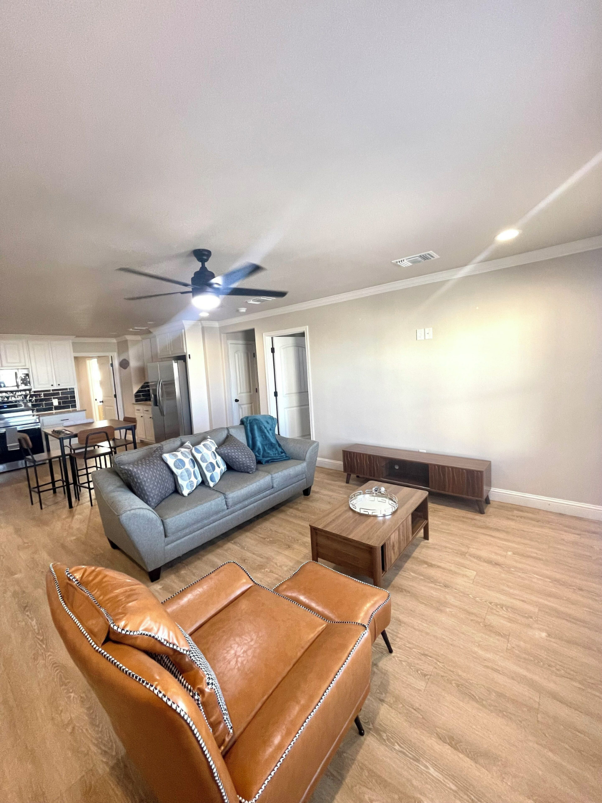 Cozy New Construction 2 Bedroom Townhome Near Texas Tech and Hospitals - Photo 3