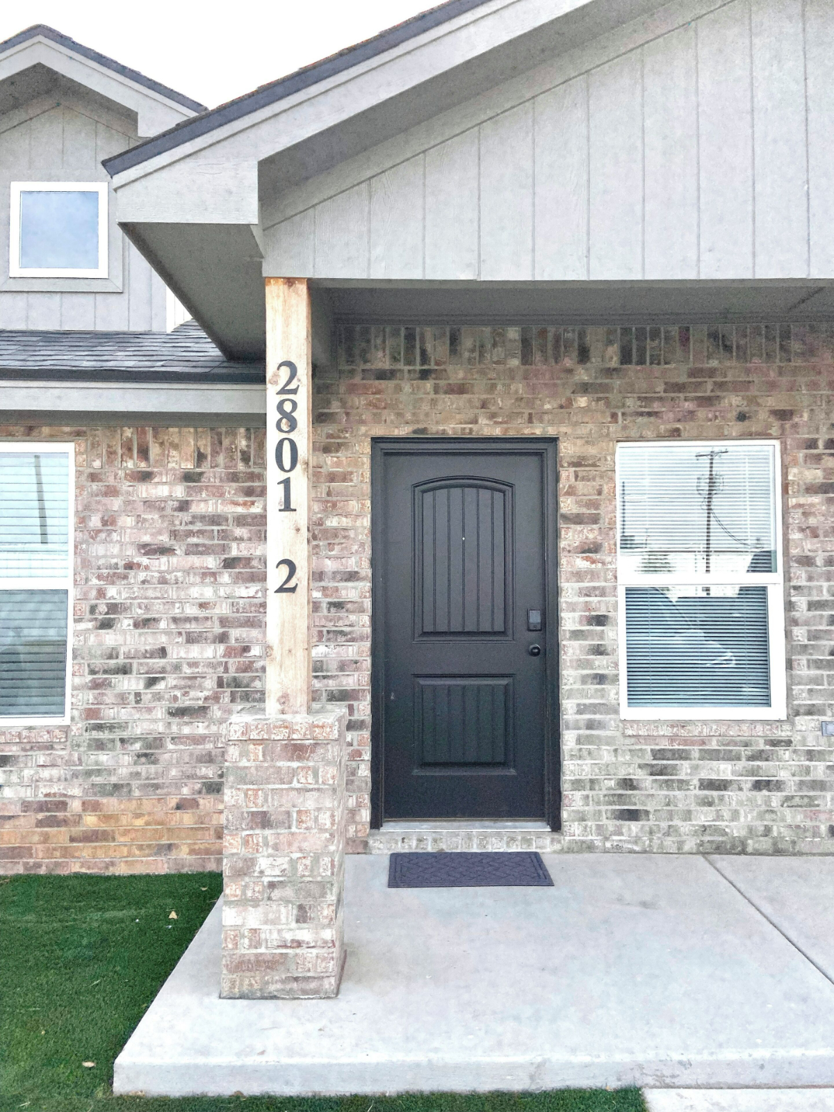 Cozy New Construction 2 Bedroom Townhome Near Texas Tech and Hospitals - Photo 1