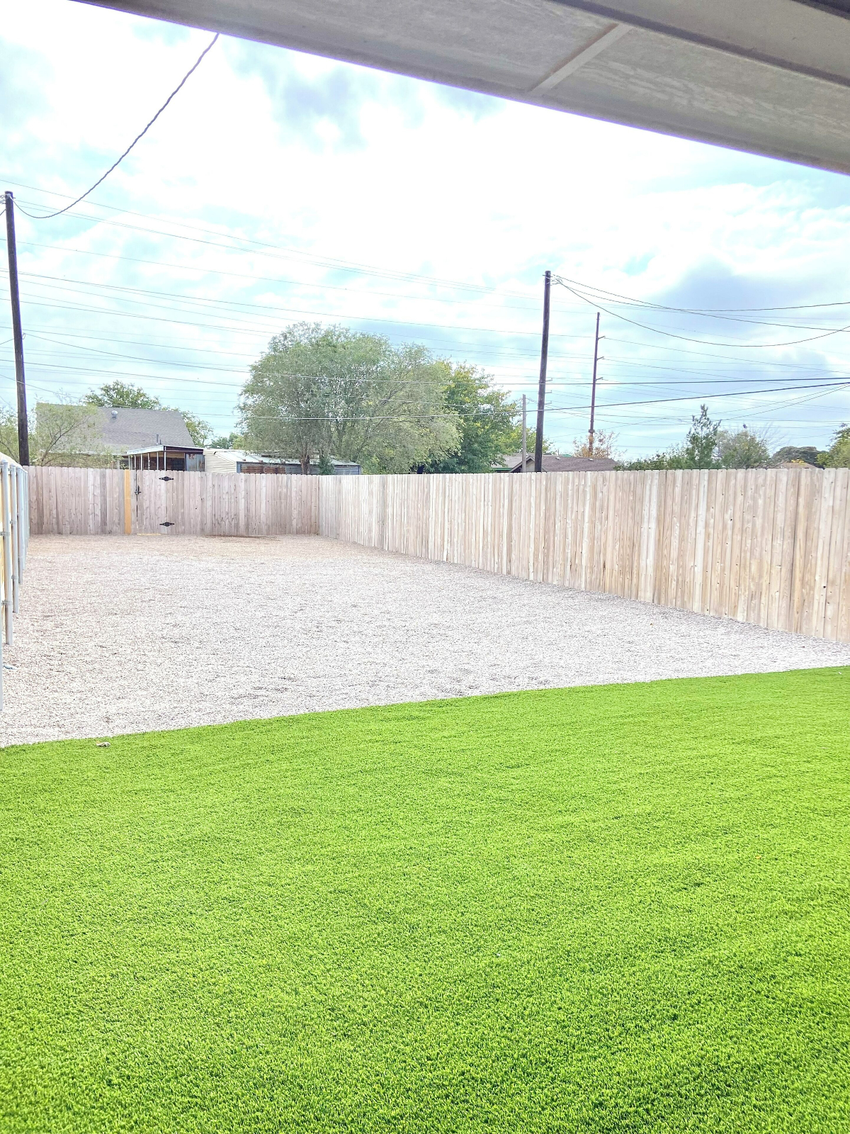 Cozy New Construction 2 Bedroom Townhome Near Texas Tech and Hospitals - Photo 2