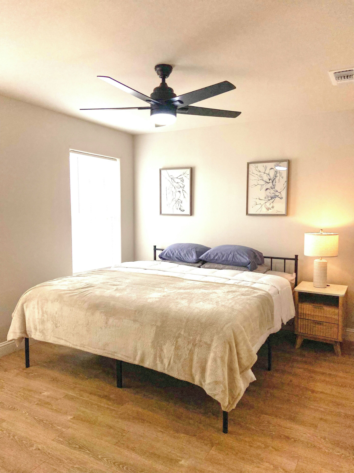 Cozy New Construction 2 Bedroom Townhome Near Texas Tech and Hospitals - Photo 9
