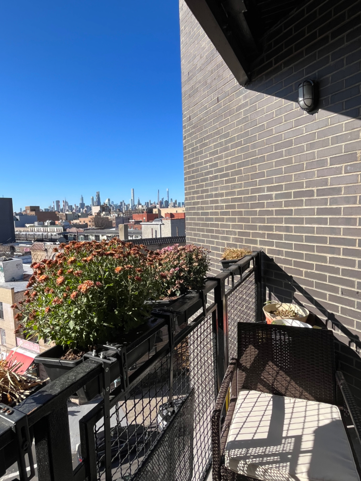 Modern 1 Bedroom Apt in the heart of Astoria NYC - Photo 8