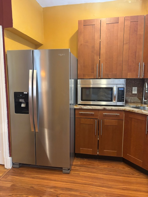 2BR NW DC W/Designated Working Space & Parking - Photo 11