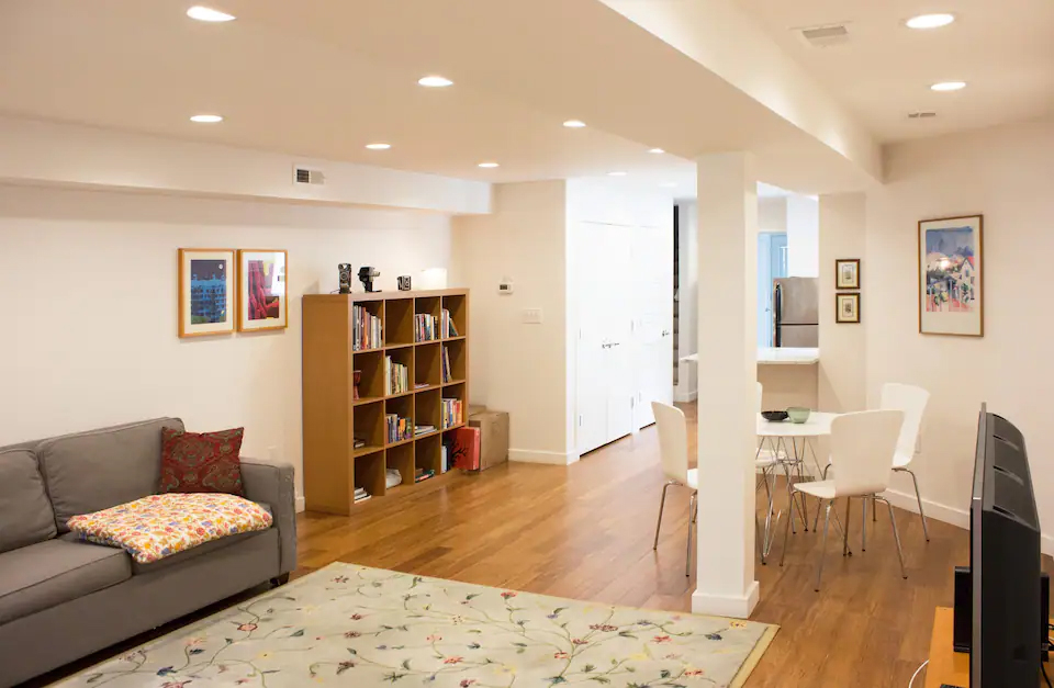 Light filled English Basement in Bloomingdale - Photo 1