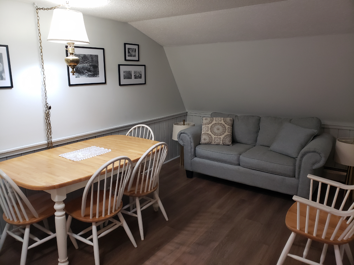 The Hayloft Hideaway - Photo 2