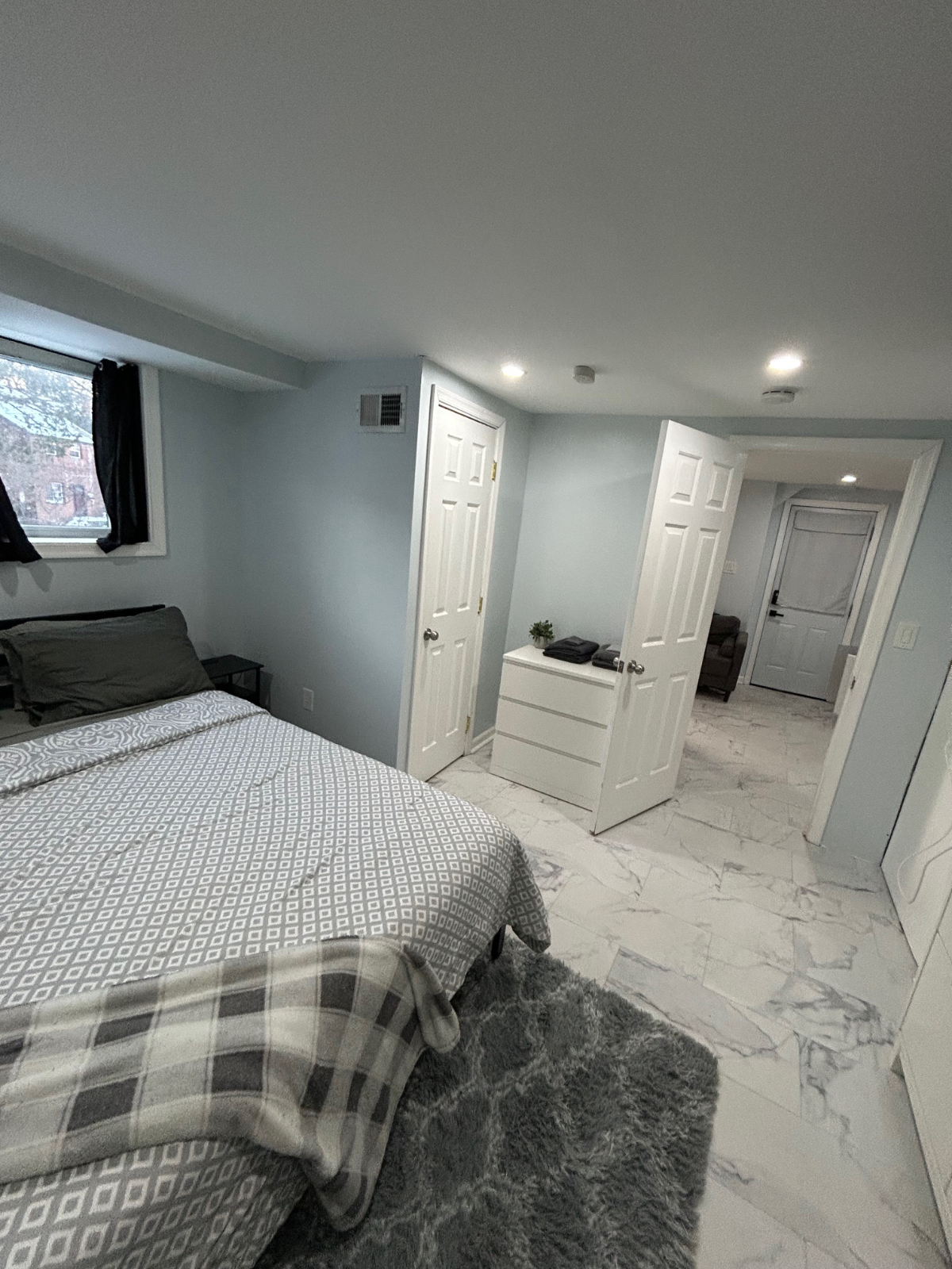 Nice Affordable Quaint Unit/Newly Renovated - Photo 5