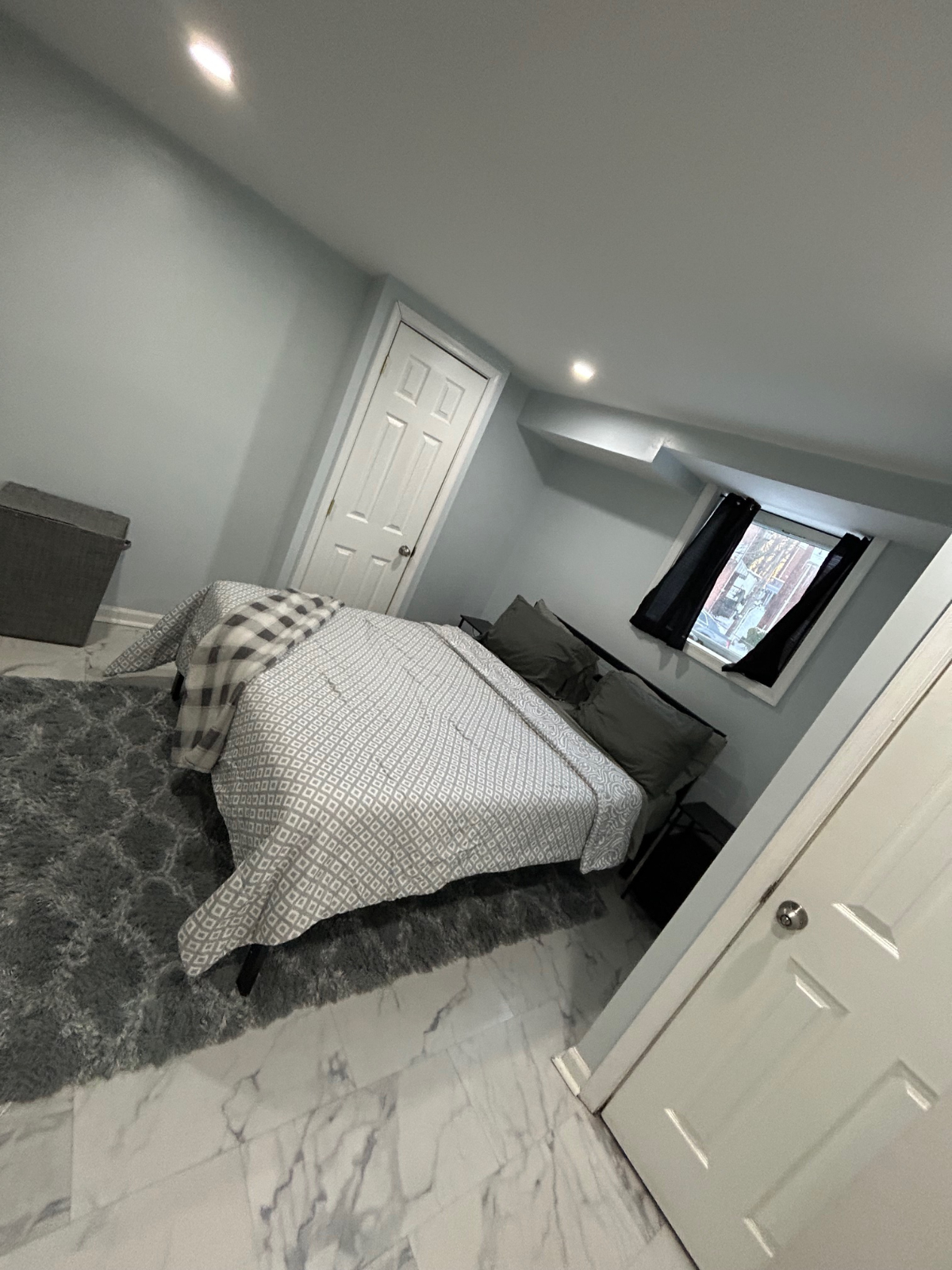 Nice Affordable Quaint Unit/Newly Renovated - Photo 3