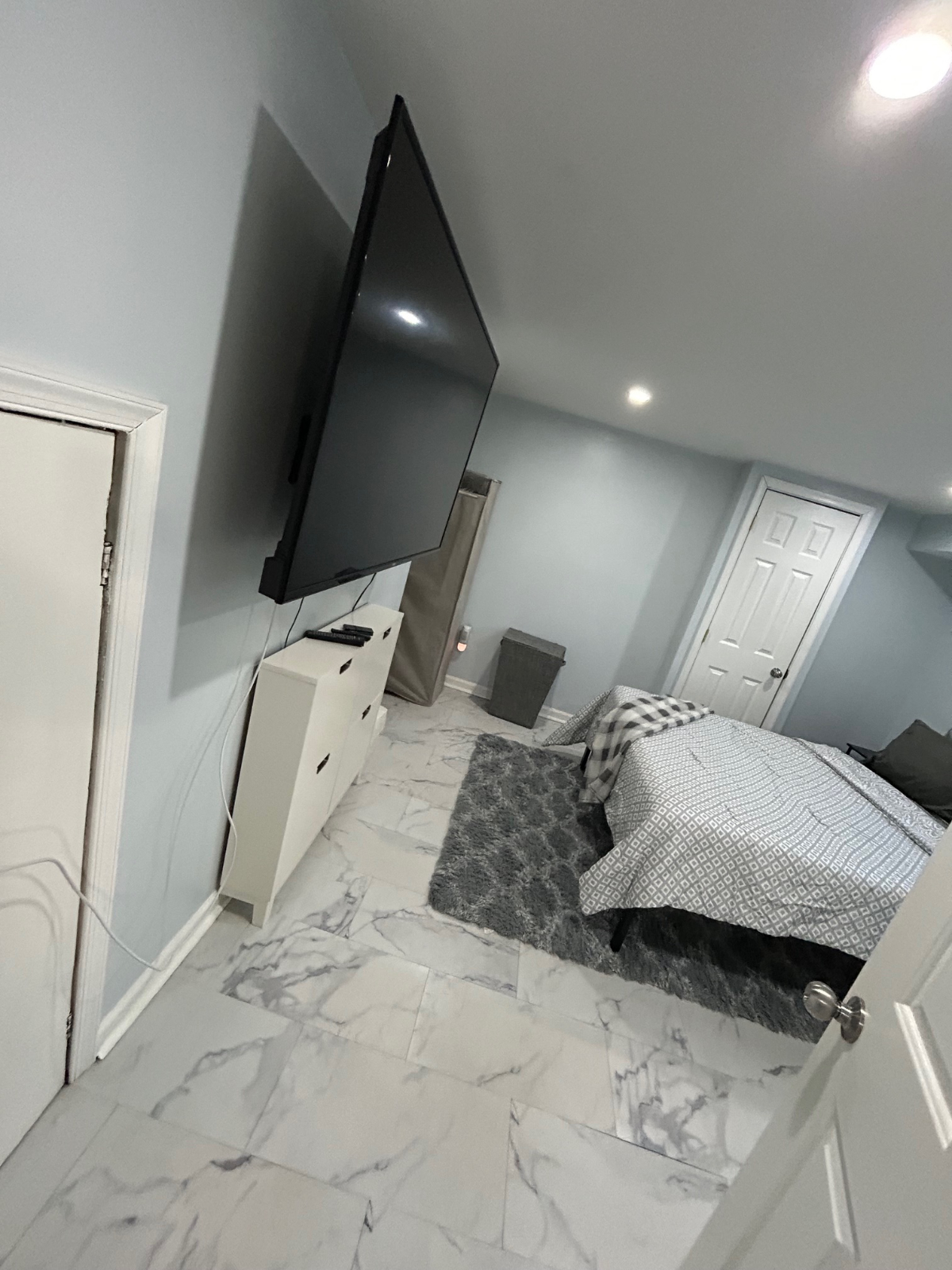 Nice Affordable Quaint Unit/Newly Renovated - Photo 4