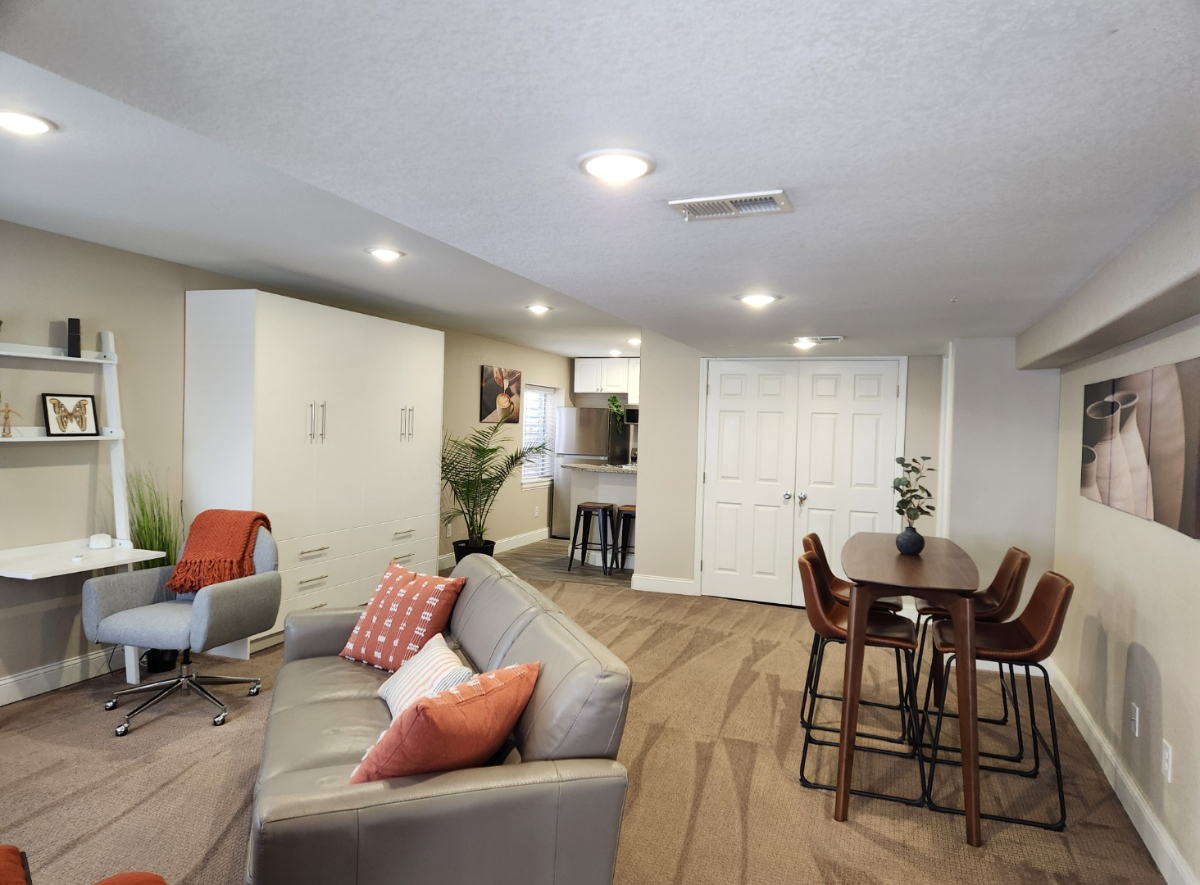 All Five Star reviews for beautiful apartment. - Photo 7