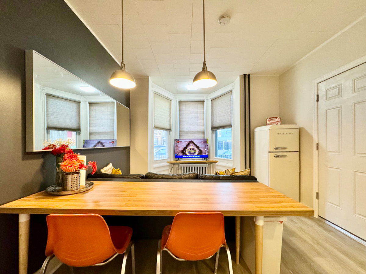 1806-1A 1-Bedroom 1 bathroom Apartment 18 Mins...