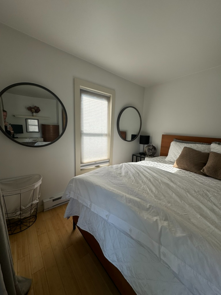 Renovated Three bedroom, One Bath, Parking in... - Photo 2