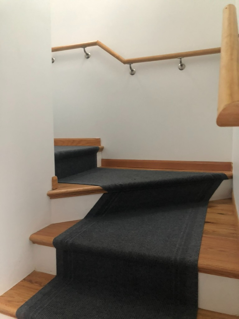 Renovated Three bedroom, One Bath, Parking in... - Photo 8