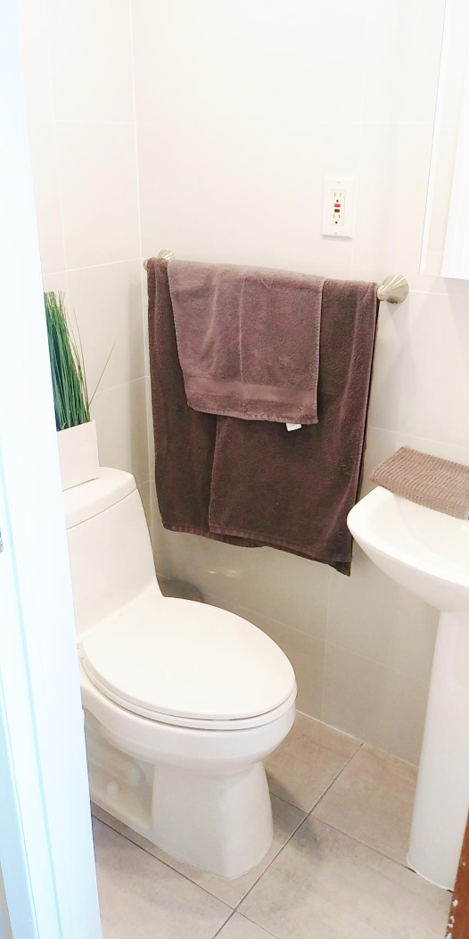 Quiet furnished studio in Heart of East Village - Photo 9