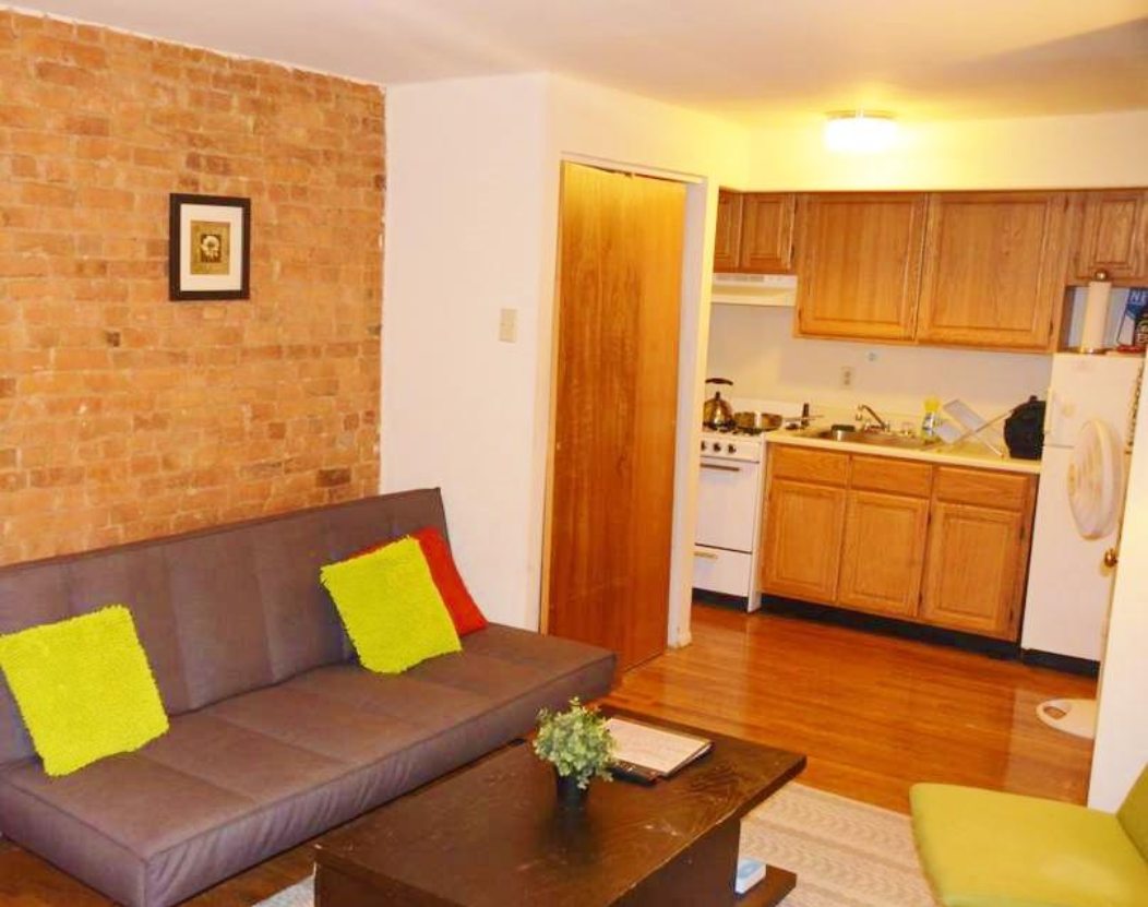 Quiet furnished studio in Heart of East Village - Photo 4