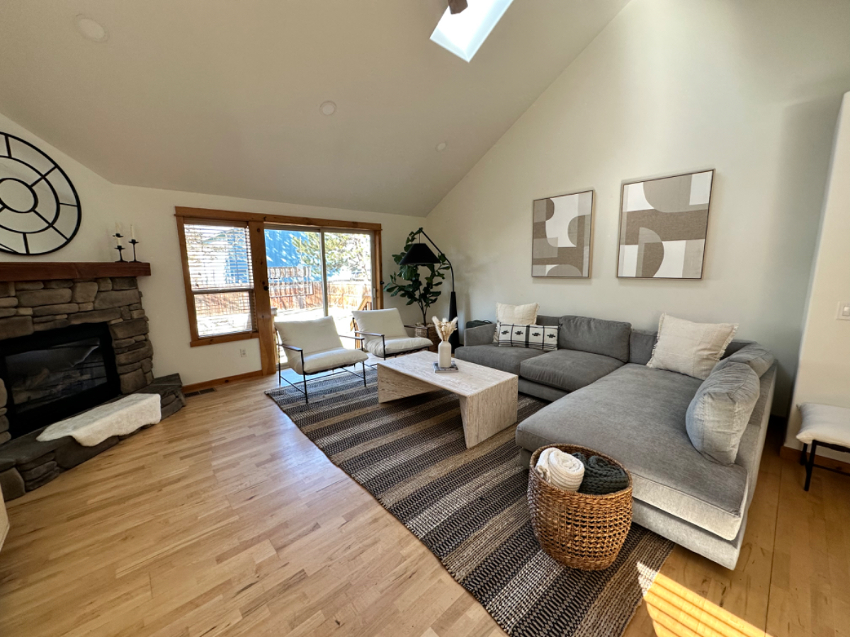 Mountain Retreat in Old Mill District - Photo 1