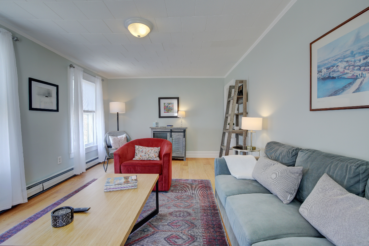 Beautiful apartment in uptown Kingston - Photo 12