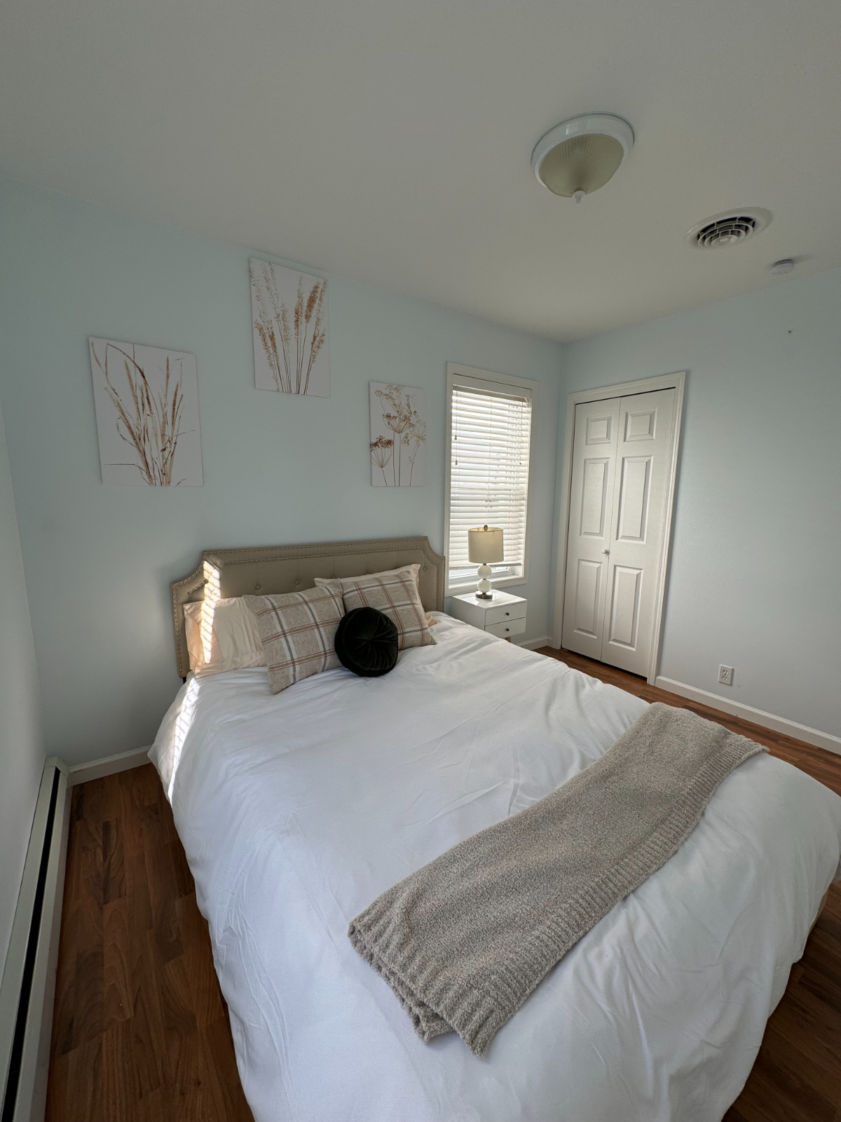 Private room 1 close to hospital/store/highway - Photo 11
