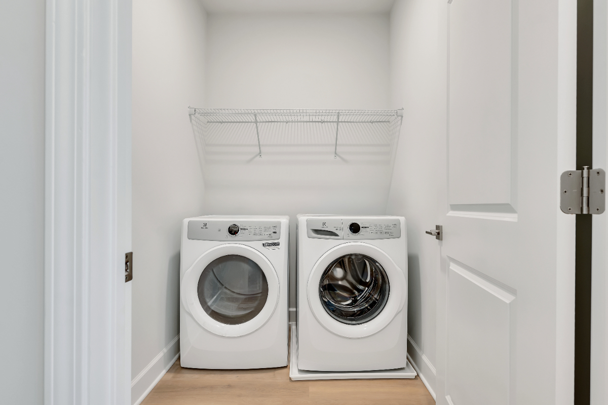Brand new 2 bdr - Photo 4