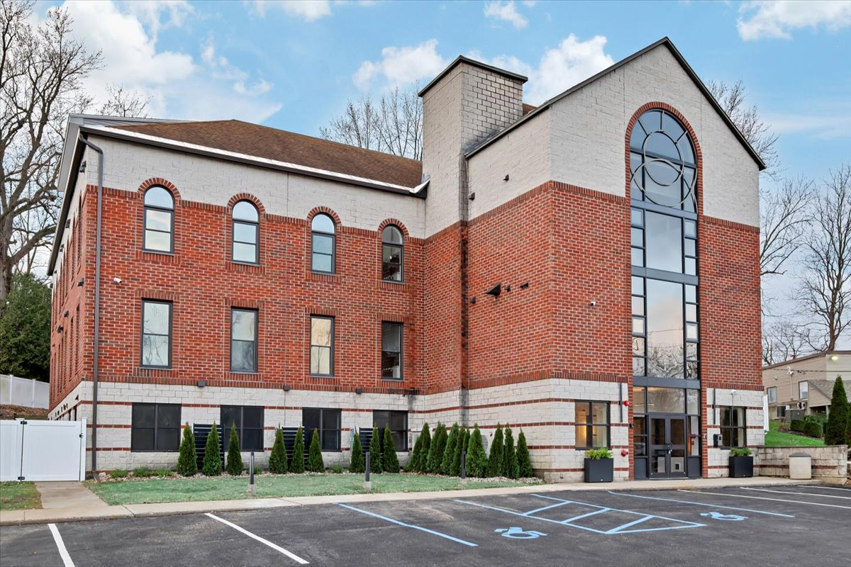 Brand new 2 bdr - Photo 1