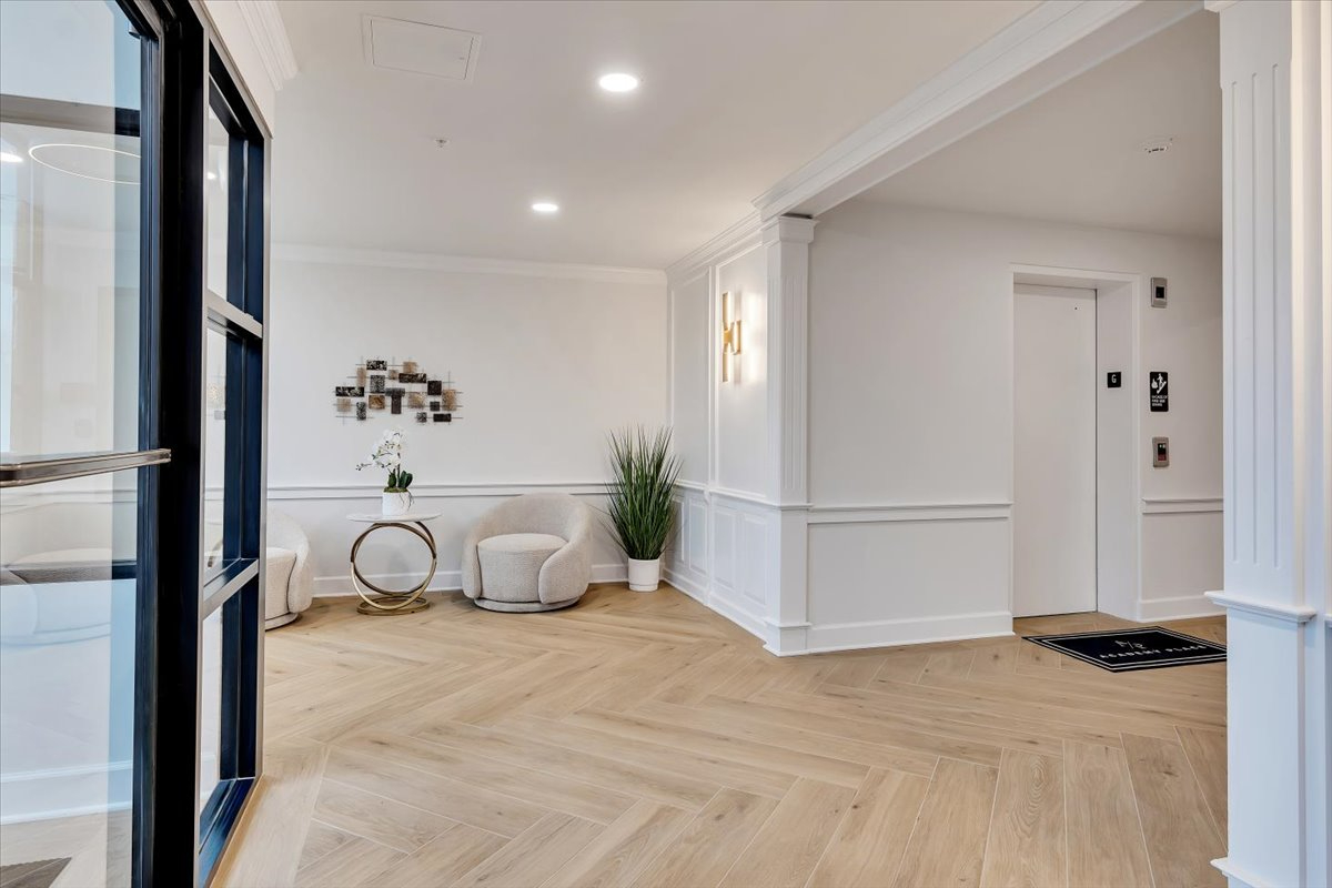 Brand new 2 bdr - Photo 2