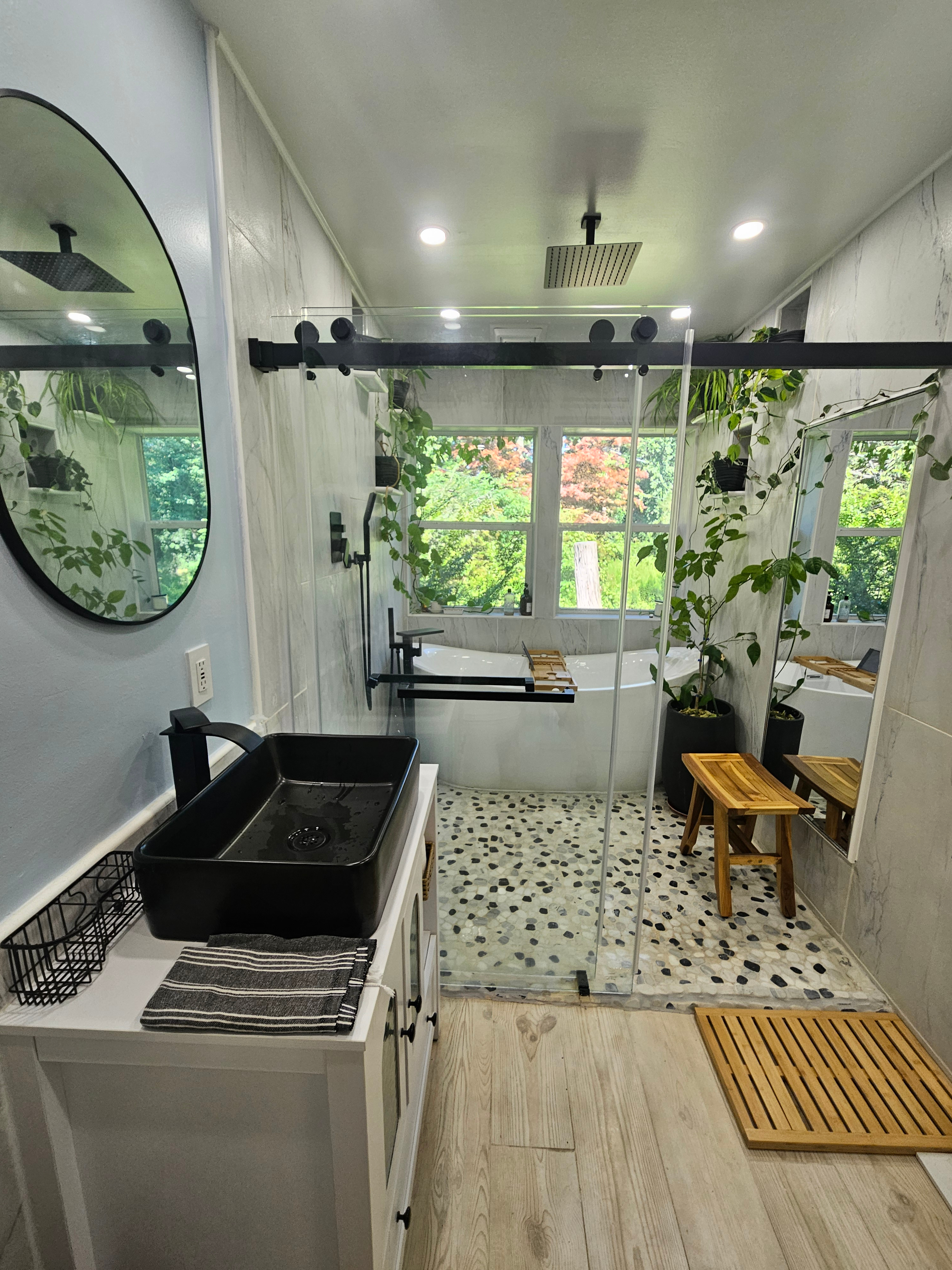 Sunny King bed w private luxurious bath & garden - Photo 4