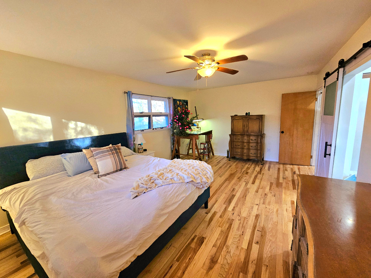 Sunny King bed w private luxurious bath & garden - Photo 5