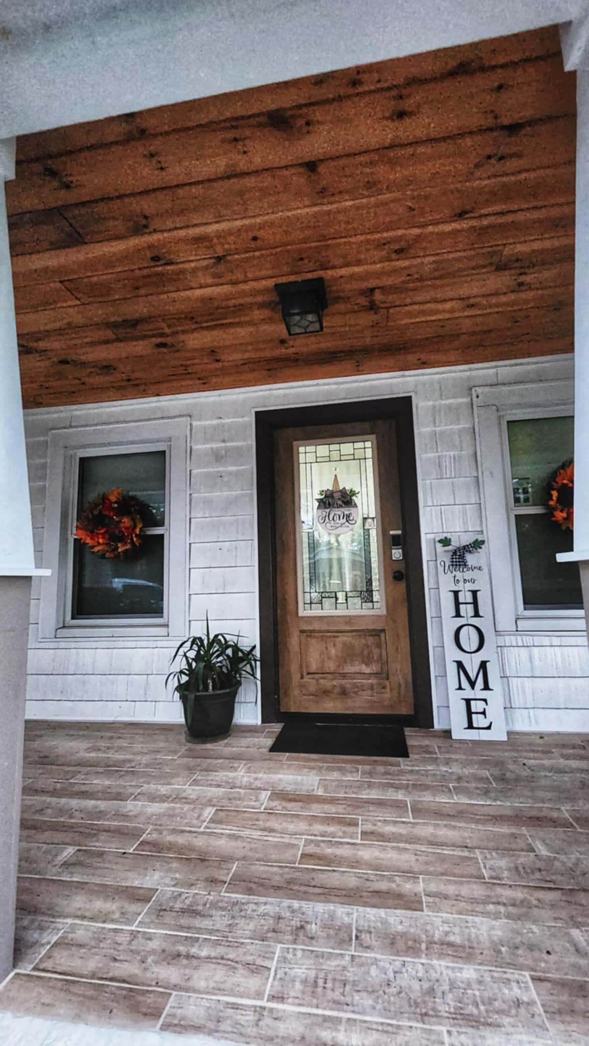 Convenient  2 Bdrm.  Airport Bungalow