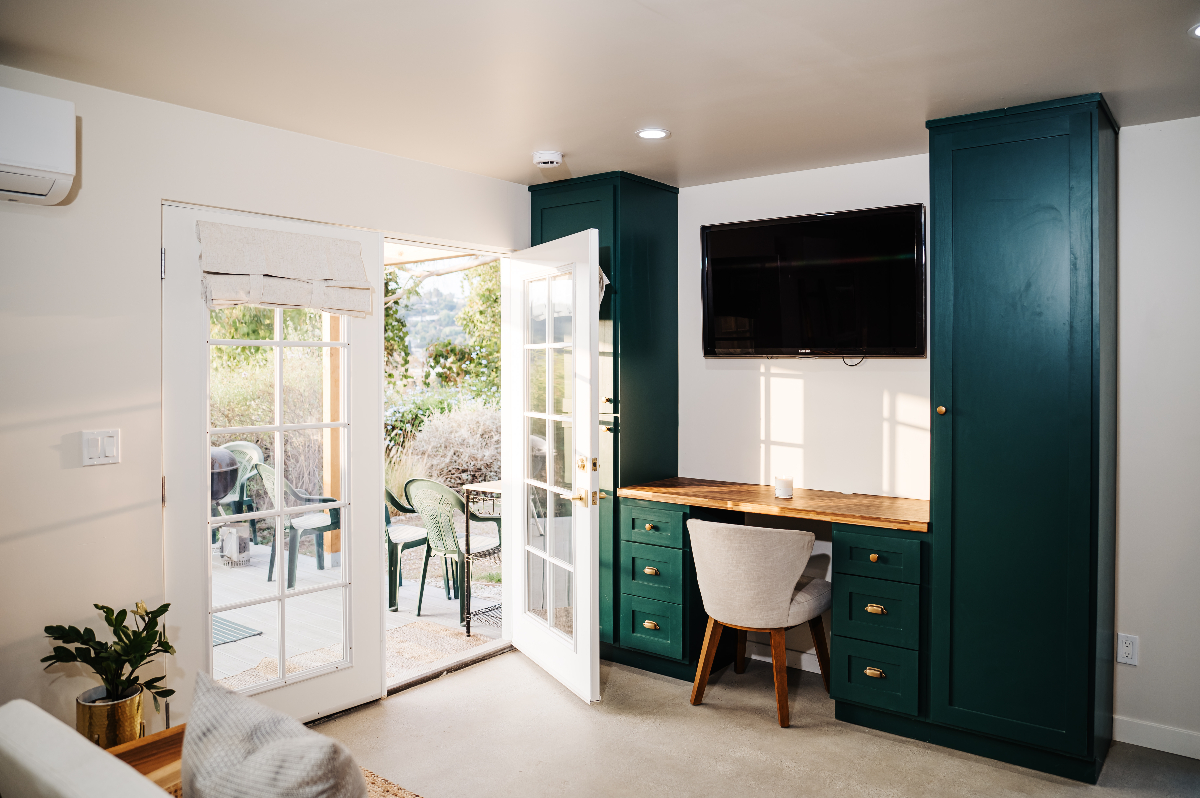 Brand New Private Studio Guesthouse in Montecito Heights/Highland Park - Photo 2