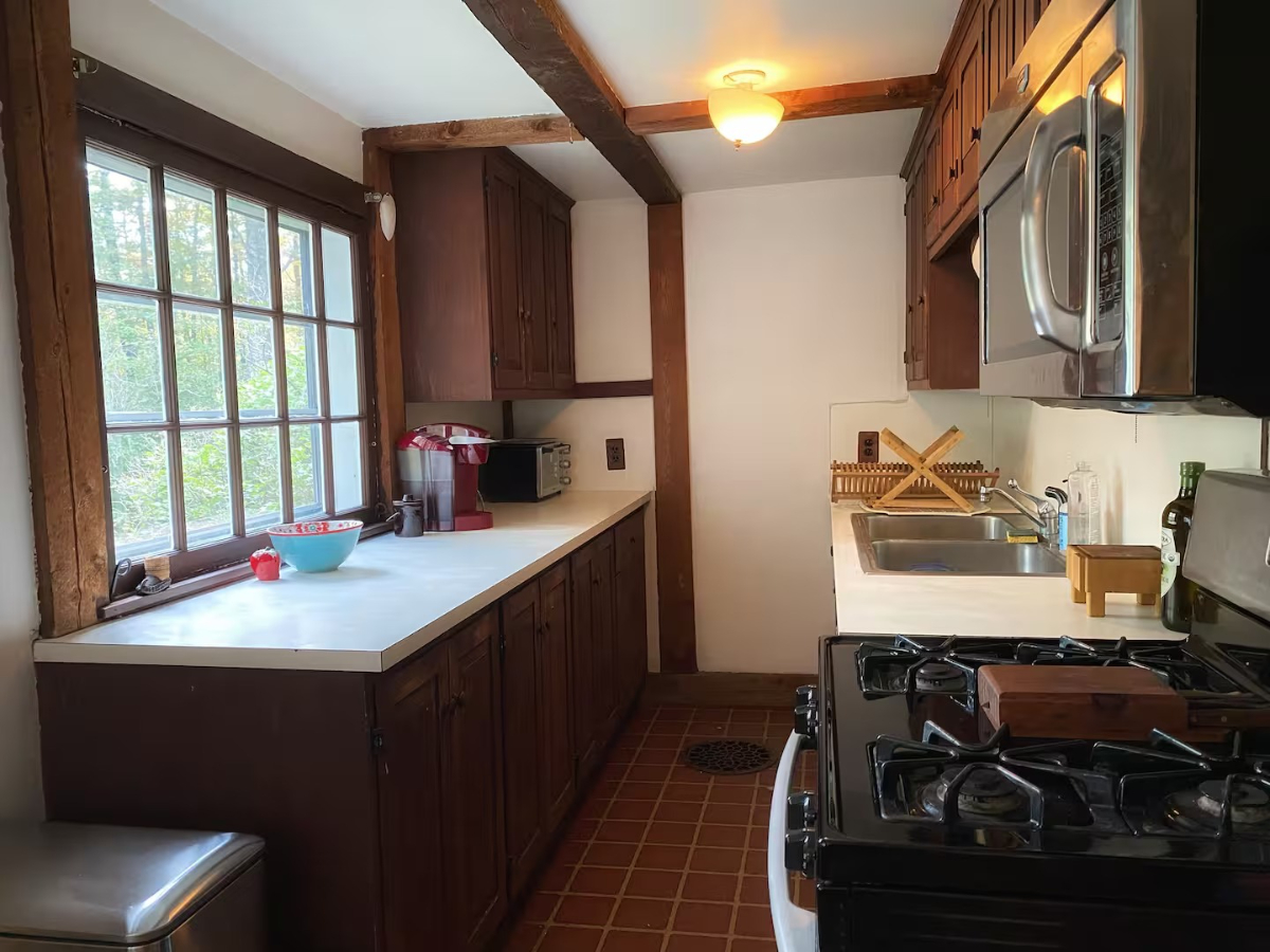 Enchanting 2BR Storybook Retreat Surrounded by Nature - Vintage Charm & Modern Comforts Await - Photo 12