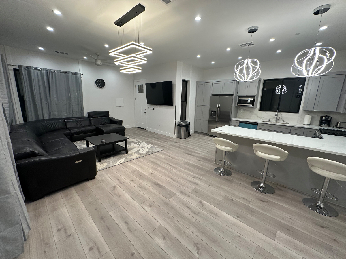 Brand New Luxury ADU - Photo 2
