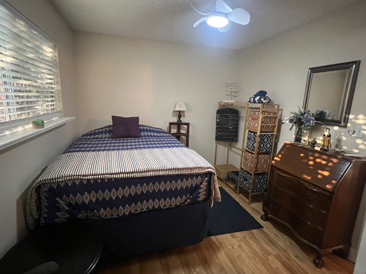 Modesto Prime Location Private and Charming Rooms Room 1