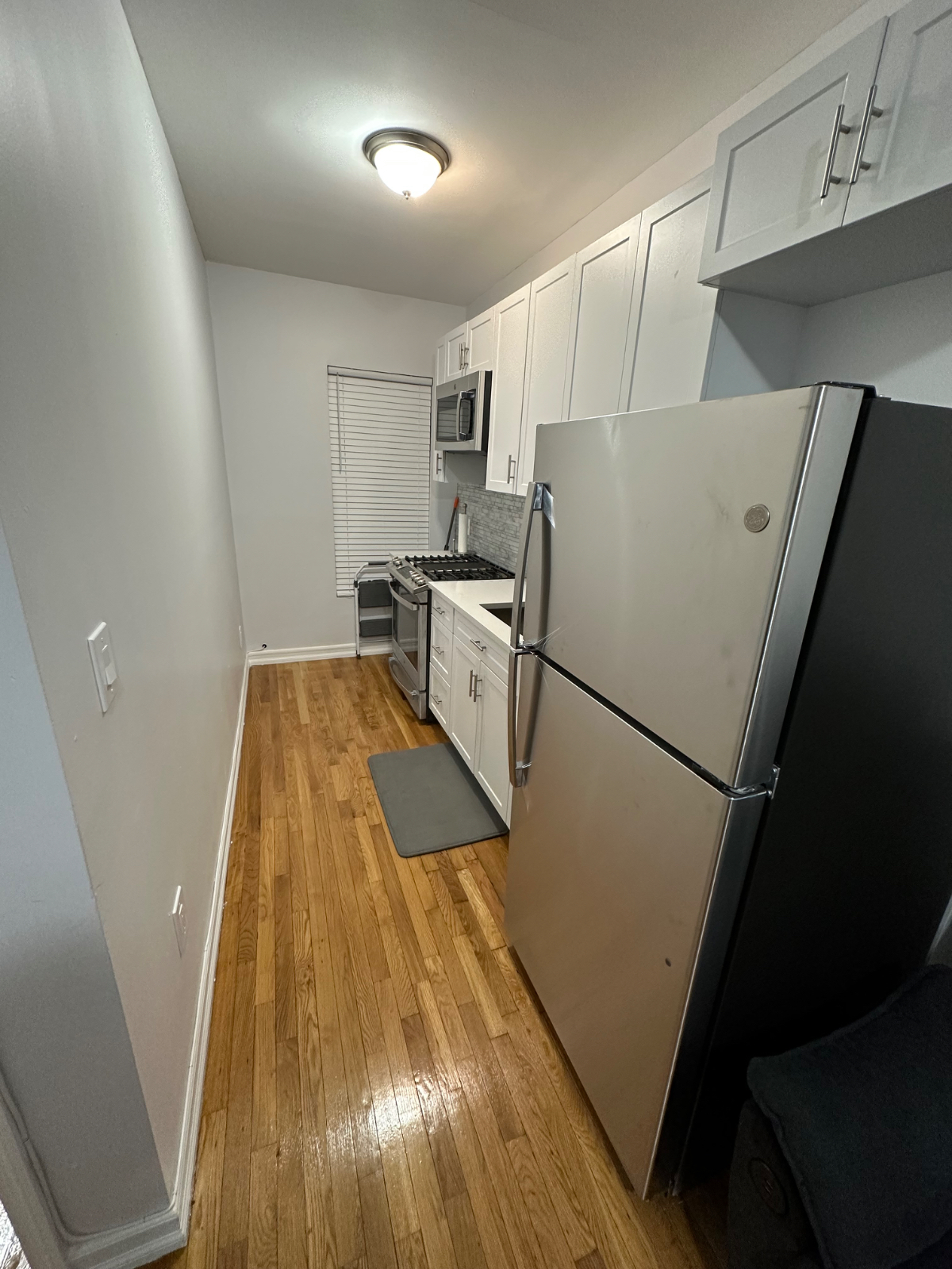 Cozy 3rd Floor 3 Bedroom Apartment - Photo 5