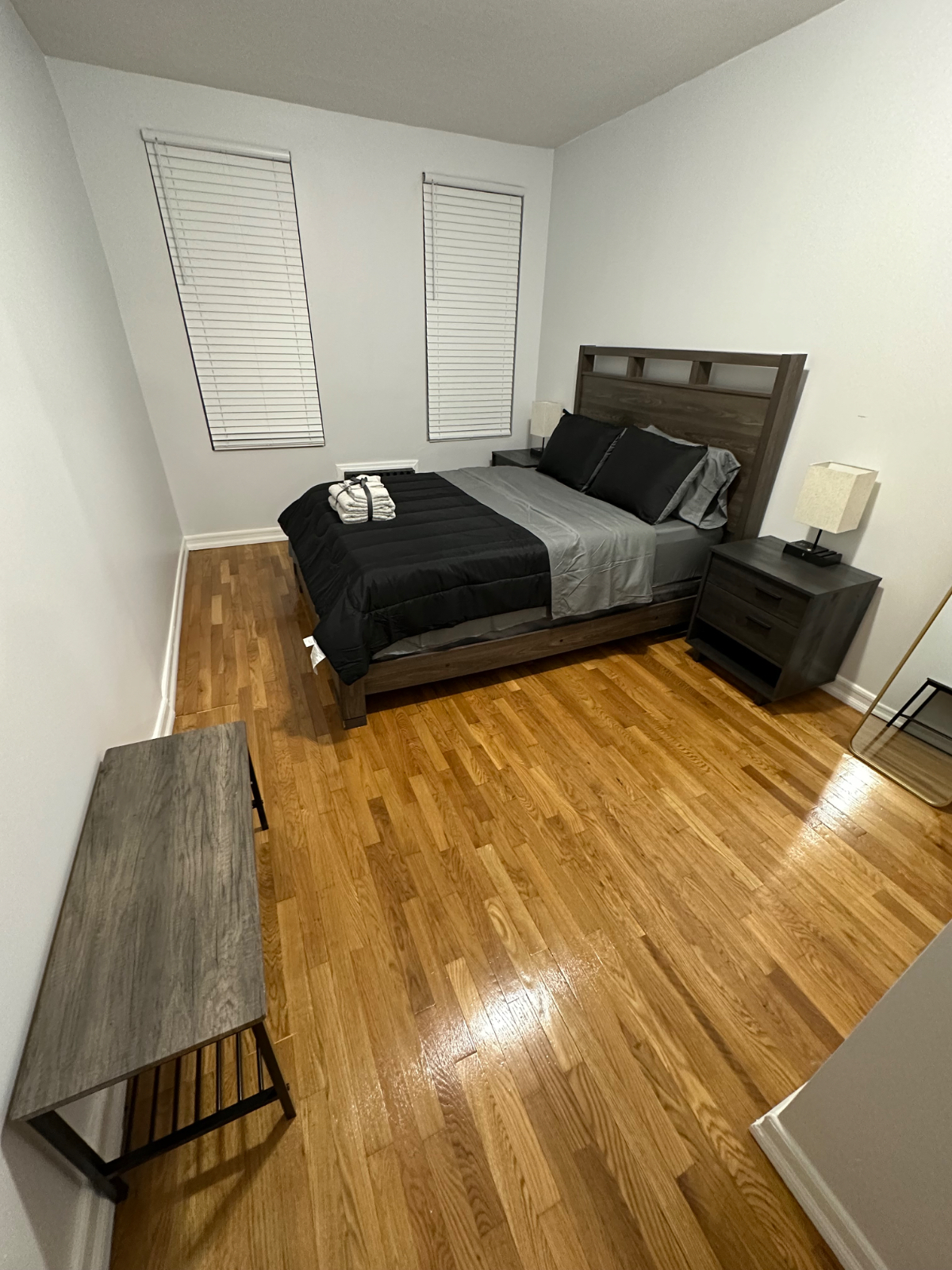 Cozy 3rd Floor 3 Bedroom Apartment - Photo 8