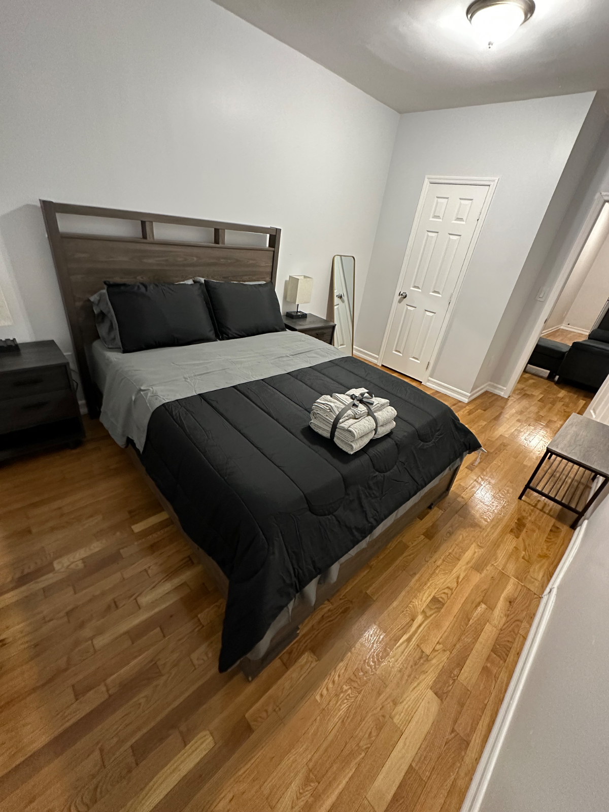 Cozy 3rd Floor 3 Bedroom Apartment - Photo 9